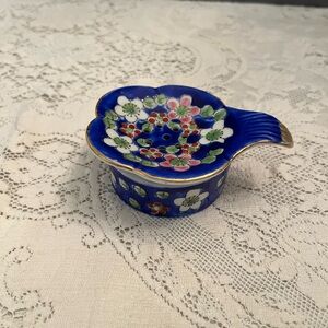 Floral Blue Tea Bag Rest